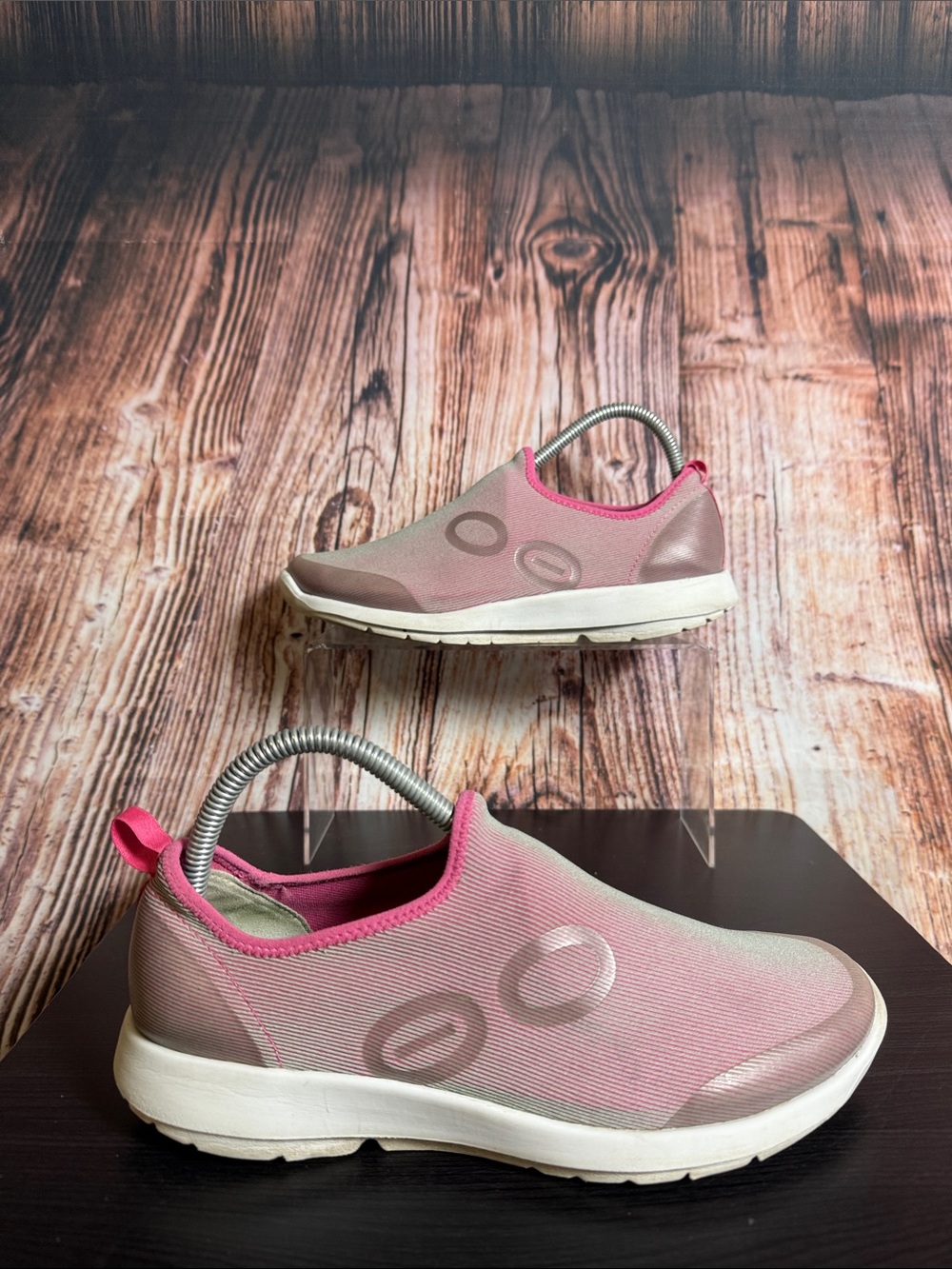 Oofos Oomg Sport Low Slip On Shoes Womens Sz 9